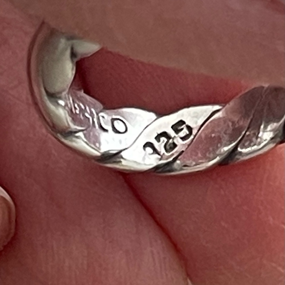 Silver Twisted Women’s ring size 51/2 - Picture 2 of 7